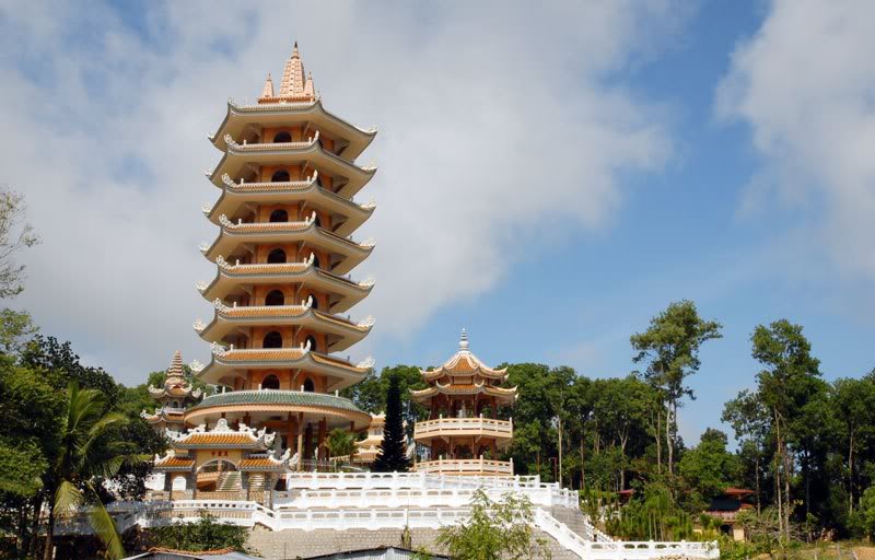 Du Lịch Long Xuyên - Núi Cấm - Châu Đốc - Làng Cá Bè 2 ngày 1 đêm